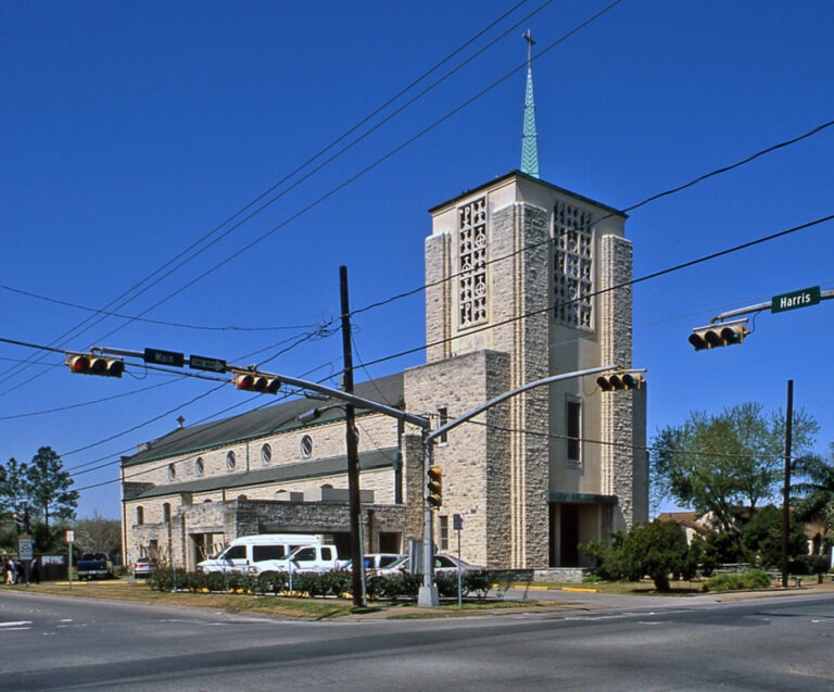A street view of a church in Pasadena, Texas.